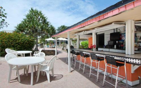 Take Five Beach Bar